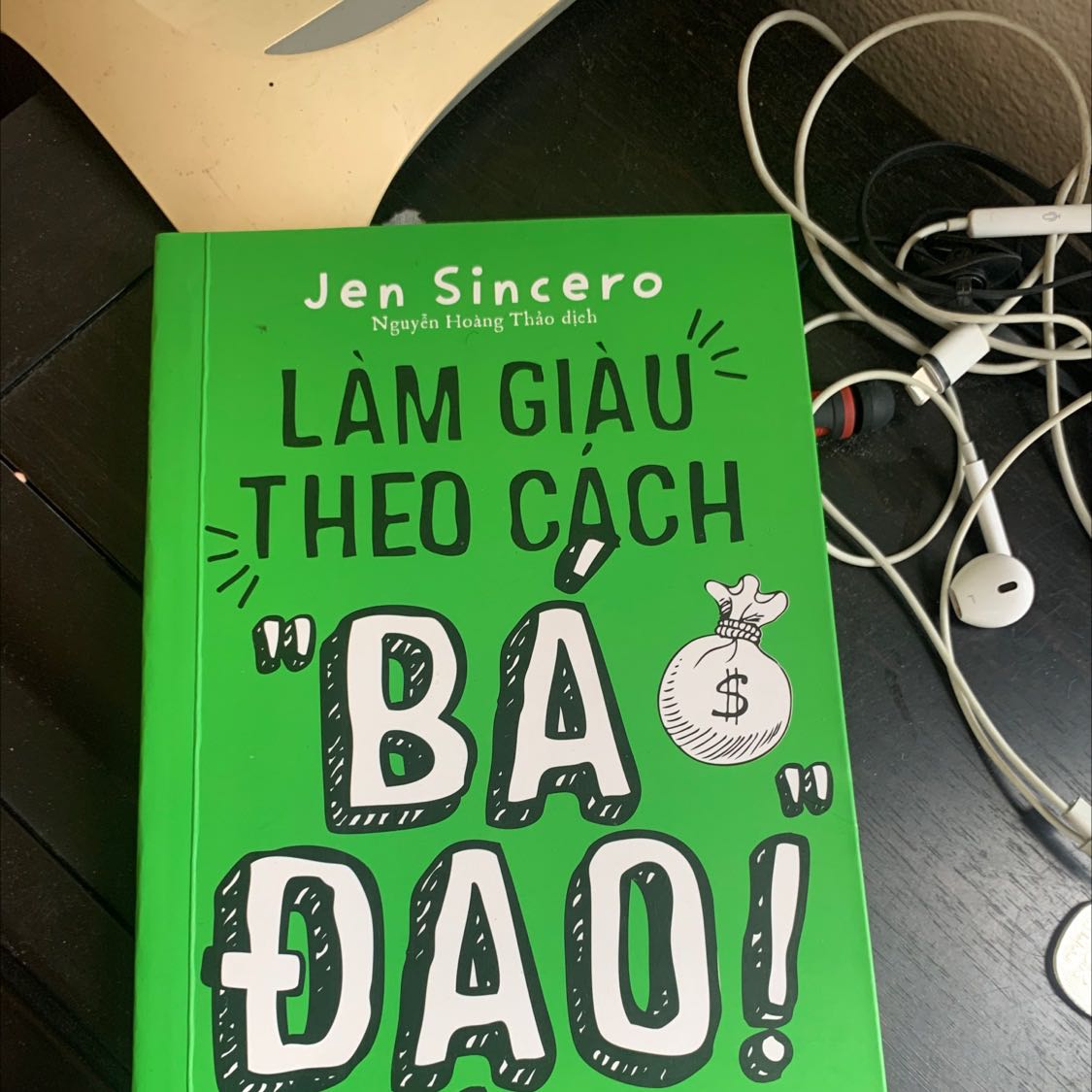 Đọc hơi khó hiểu tí nma rất có ích. Để thay đổi tư duy và chữa lành mqh với tiền bạc