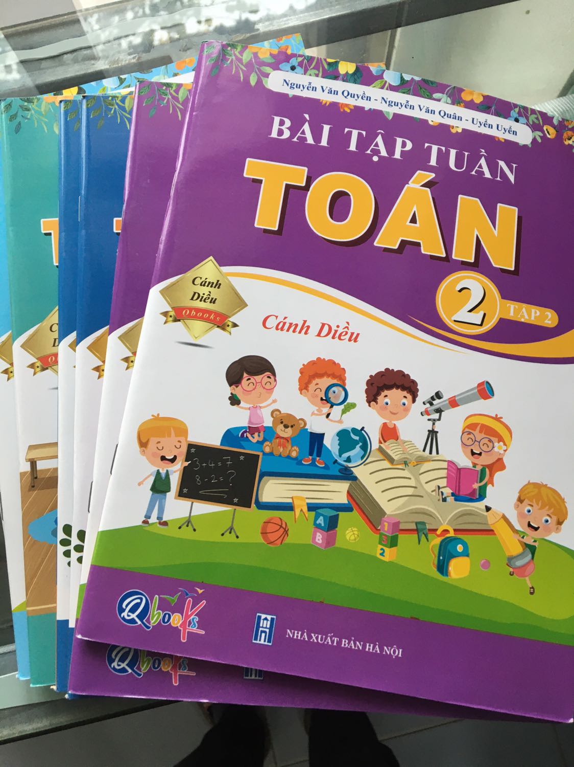 Giao hàng nhanh hơn dự kiến. Sách đẹp.