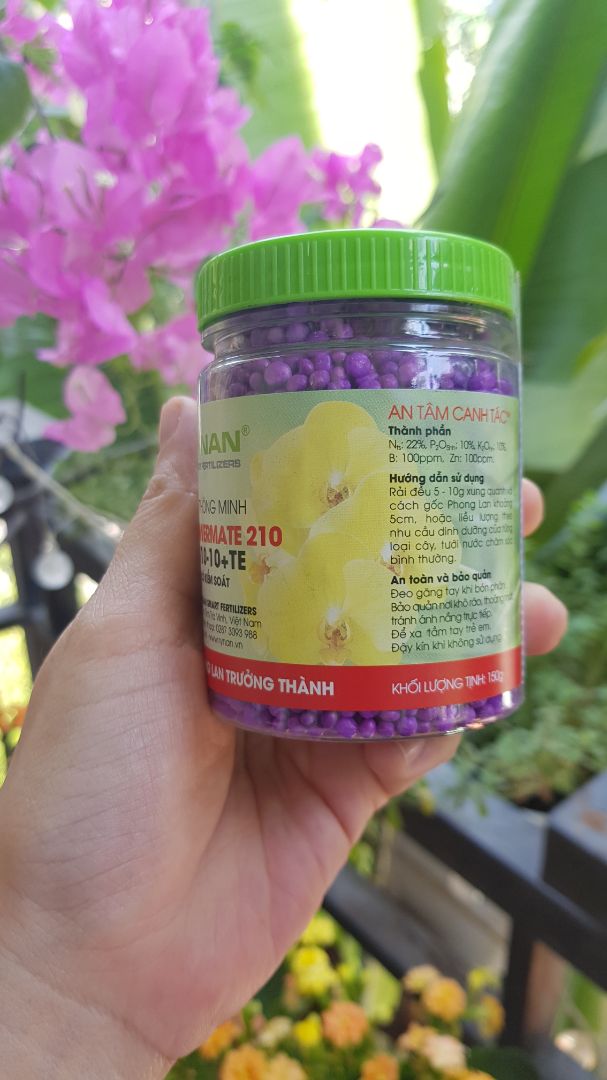 chai 150g nhỏ nhỏ xinh xinh.