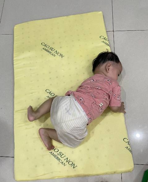 Sản phẩm rất chất lượng, có nệm em bé ngủ ngon liền, shop tư vấn nhiệt tình, lần sau sẽ ủng hộ shop tiếp.