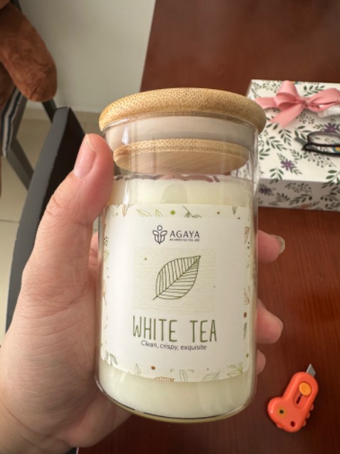 Tiki giao siêu lẹ luôn, đóng gói siêu xịn. Mình nhận hàng k bị bể vỡ gì cả. Mùi white tea này cũng thơm lắm