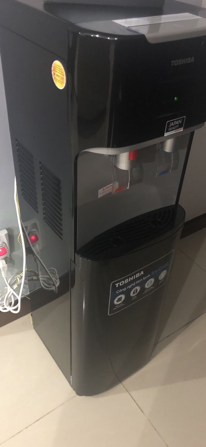 Không có hướng dẫn, người già lần đầu không biết dùng, gọi tổng đài 15 lần, chỉ sơ sài. TĐV bắt máy là Hướng Dương, không chỉ cụ thể, kêu kết bạn *** để nhận hình ảnh hướng dẫn nhưng không chấp nhận. Chăm sóc khách quá tệ, thất vọng khi lần đầu mua của cửa hàng. Không có lần sau