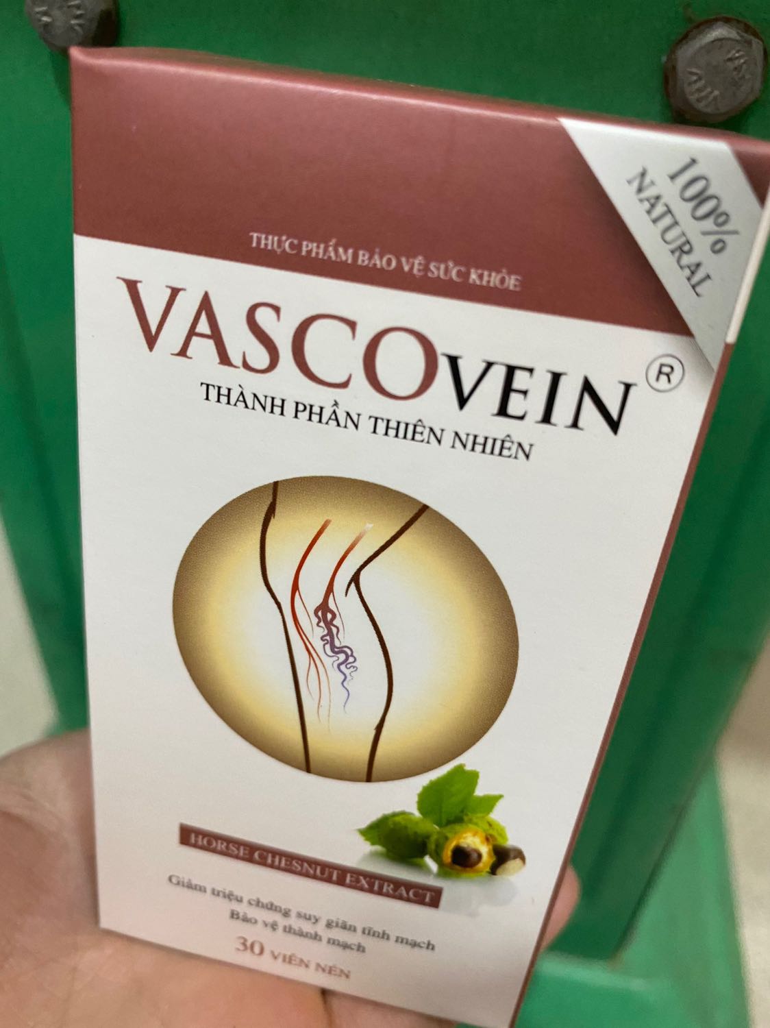 sản phẩm đầy đủ tem niêm phong, chính hãng của Dân Khang sản xuất nên mua trên tiki của shop rất an tâm. Ai chẳng may bị suy giãn tĩnh mạch thì nên dùng nhé mn, giúp cải thiện giảm đau nhức chân hiệu quả lắm