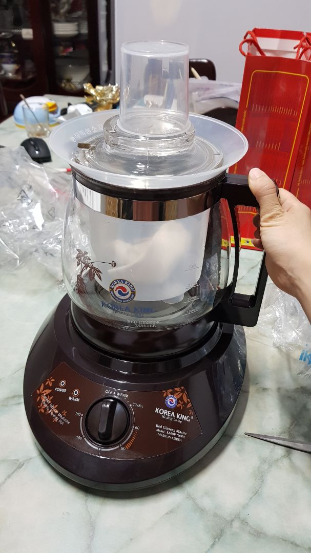 giao nhanh, nhìn tổng thể ok, phần đáy nồi bên trong bị dính miếng nhựa là sao vậy tiki ơi?