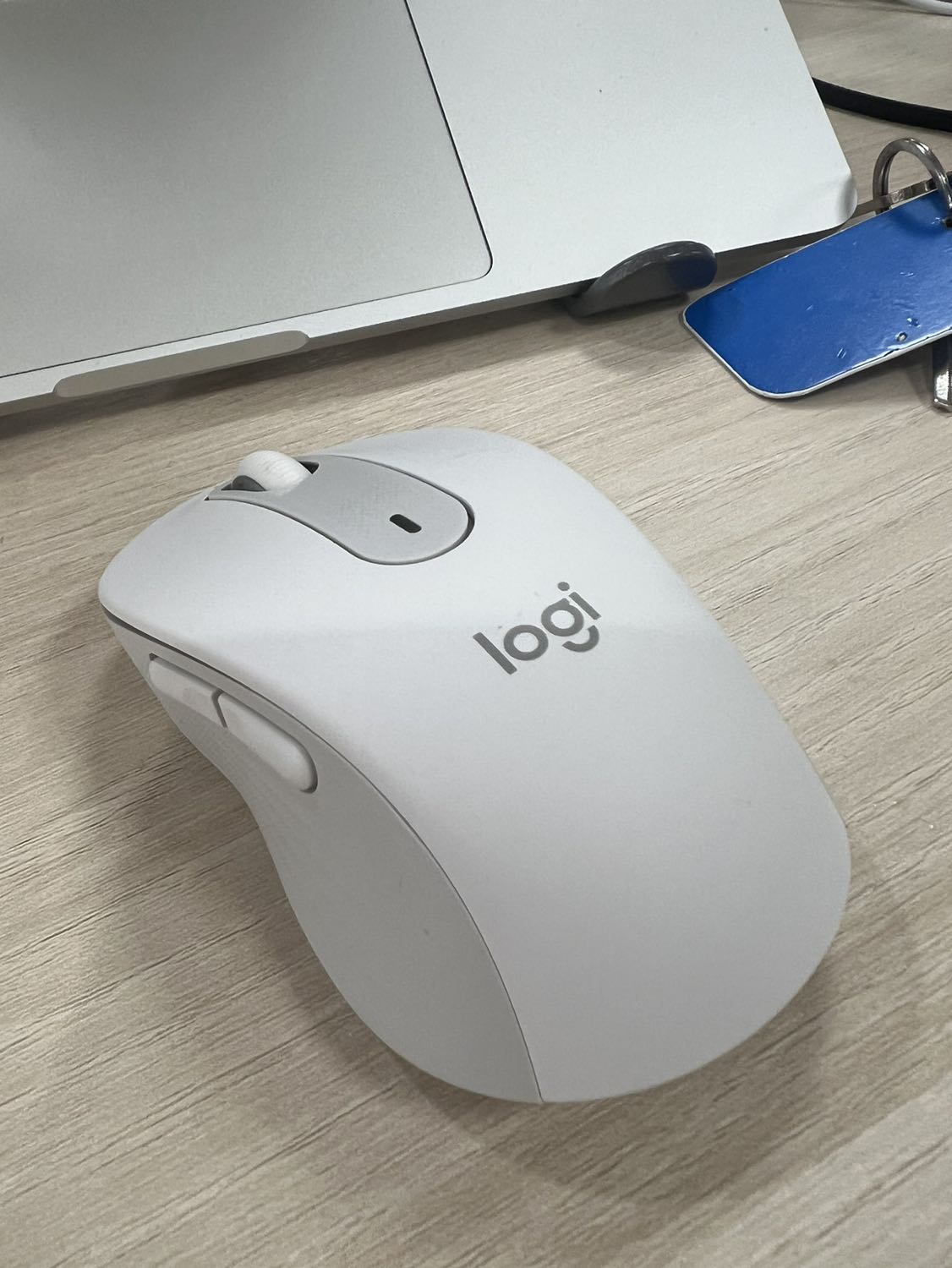 - Mô tả sản phẩm không rõ ràng ( không biết size đang chọn và có bao nhiêu size)
- tiki hỗ trợ tệ
- sản phẩm không cho chọn size khi đặt hàng
Tóm lại: mua sản phẩm không vừa tay cầm, yêu cầu đổi trả nhận được phản hồi chậm, và "không hỗ trợ đổi hàng" thất vọng