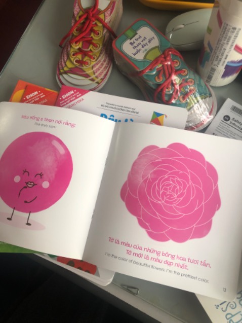 Mình mua được với giá siêu rẻ luôn. Sách của NXB Hà Nội, bộ cơ sở cho các bé từ 2-4 tuổi. Sách in đẹp; màu sắc rõ ràng, có voucher nữa nên càng hợp lý. Hợp với những mẹ có budget nhỏ mà vẫn muốn mua được sách đẹp và đầy đủ kiến thức cho con.