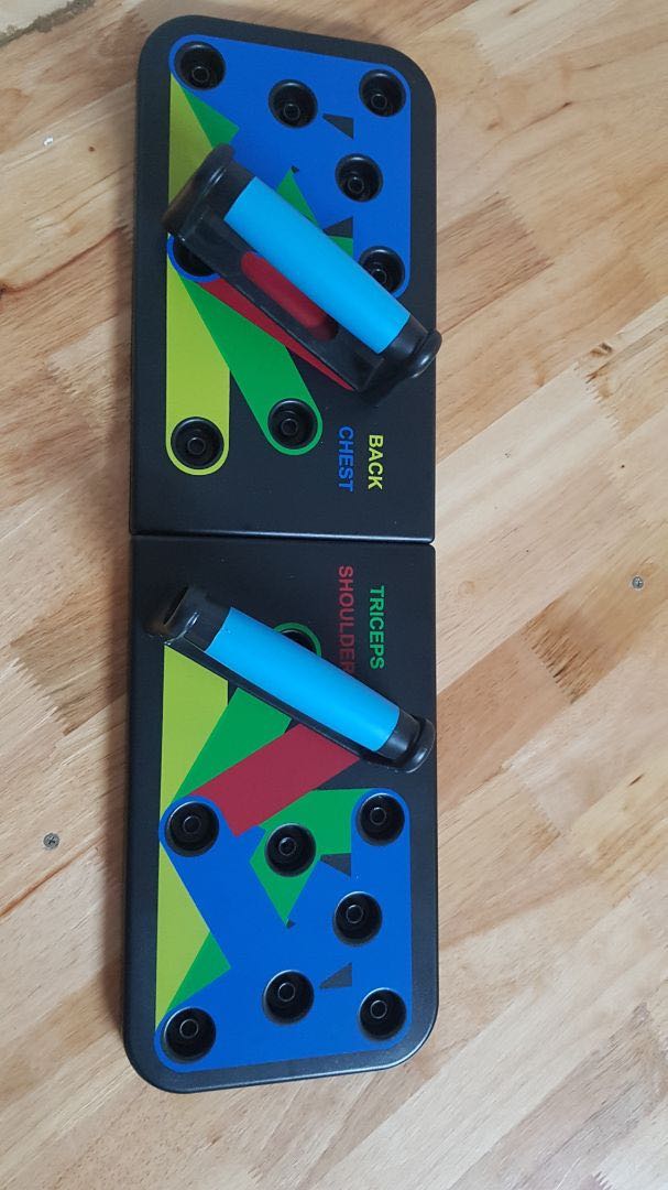 Sp giống như mô tả. Ngoài những cái đó ra rất vio vì có túi đựng rất đẹp và có hướng dẫn tập luyện từng nhóm cơ và lịch tập luyện rất cụ thể Mà bác nào ko biết tiếng anh thì hơi khó xem Hàng chắc chắn và có rất nhiều tư thế tiki đóng hàng rât cẩn thận và giao đúng dự kiến Rất hài lòng nhé
Tập có hiệu quả, nhựa ok, miếng chống trượt hoạt động tốt.