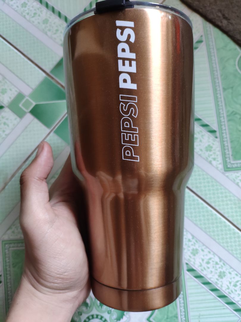 Giao hàng rất nhanh, date từ lúc mình nhận là còn được tầm 11 tháng. Ly tặng rất đẹp nhưng không dày lắm. Hàng chuẩn mua được giá 150k 1 thùng khá hời Giao hàng rất nhanh, date từ lúc mình nhận là còn được tầm 11 tháng. Ly tặng rất đẹp nhưng không dày lắm. Hàng chuẩn mua được giá 150k 1 thùng khá hời