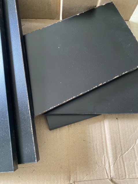 Sơn tróc hết, giống như hàng đã xài rồi hoặc quá hạn
Tuy hàng rẻ nhưng giao chất lượng phải đúng