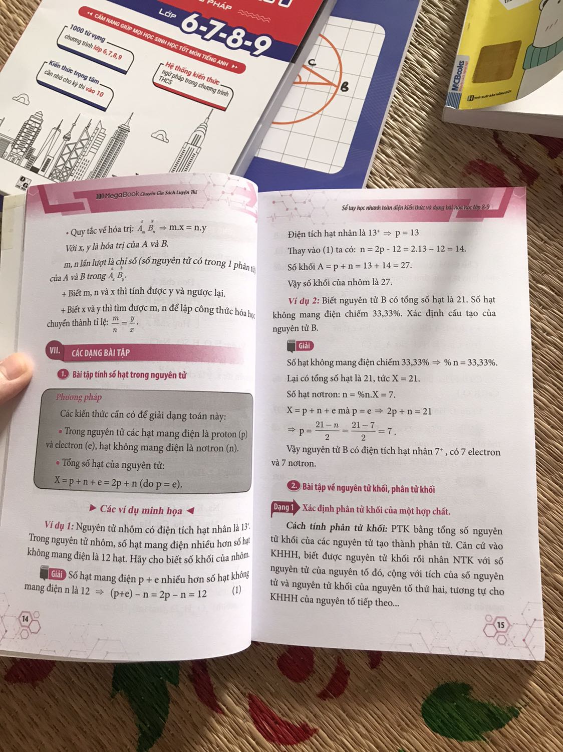 Sách ok. Tổng hợp đầy kiến thức, có bài tập mẫu và giải chi tiết nhg ko có bài tập kèm đâu ạ. Sách ok. Tổng hợp đầy kiến thức, có bài tập mẫu và giải chi tiết nhg ko có bài tập kèm đâu ạ.