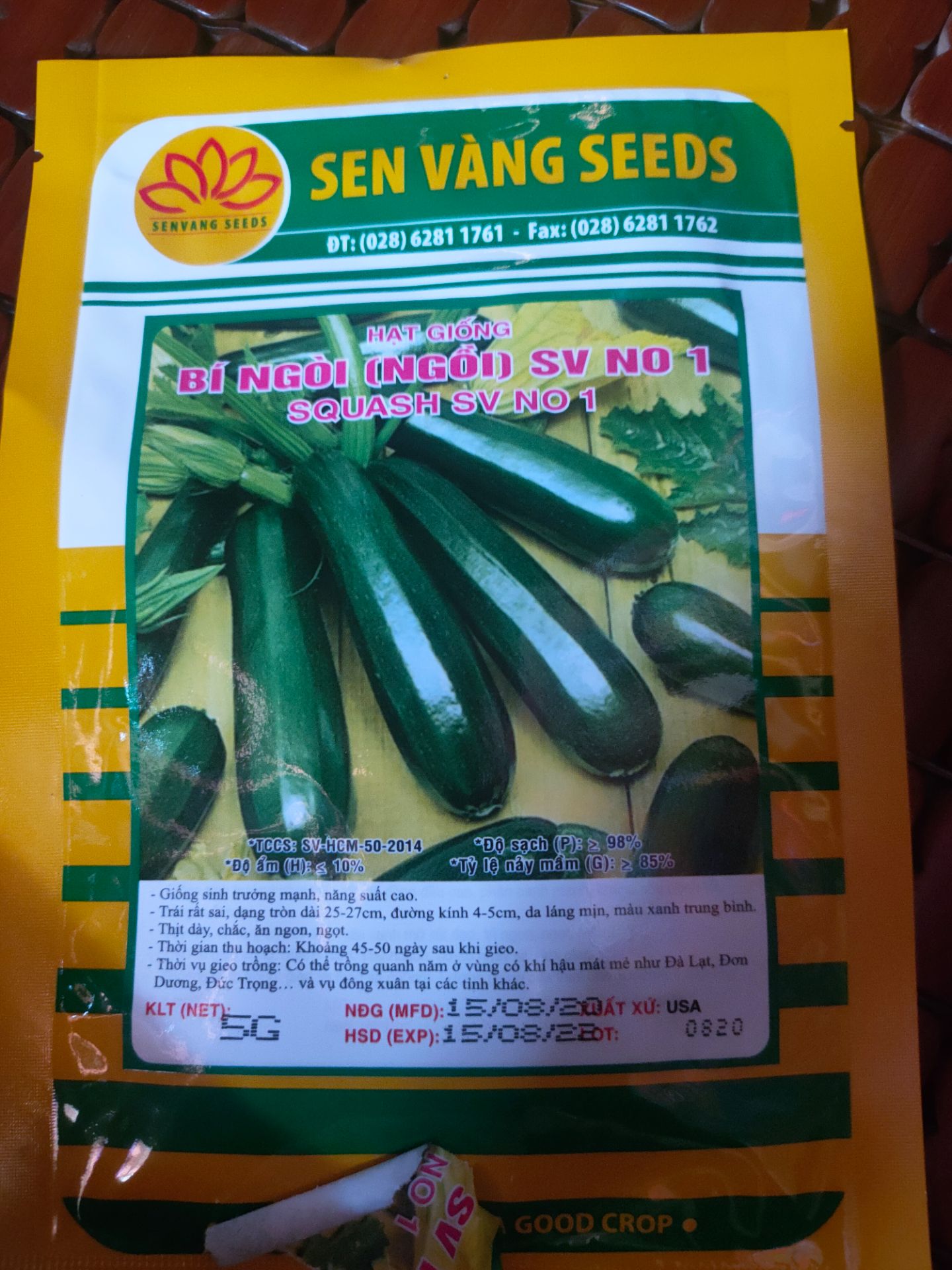 sp sai dán hạt giống bí ngòi lên hạt giống mồng tơi lá to sp ko đúng cho lắm *** người thôi mọi người đừng mua sản phẩm này nha, *** 1 cách cực kì tinh vi