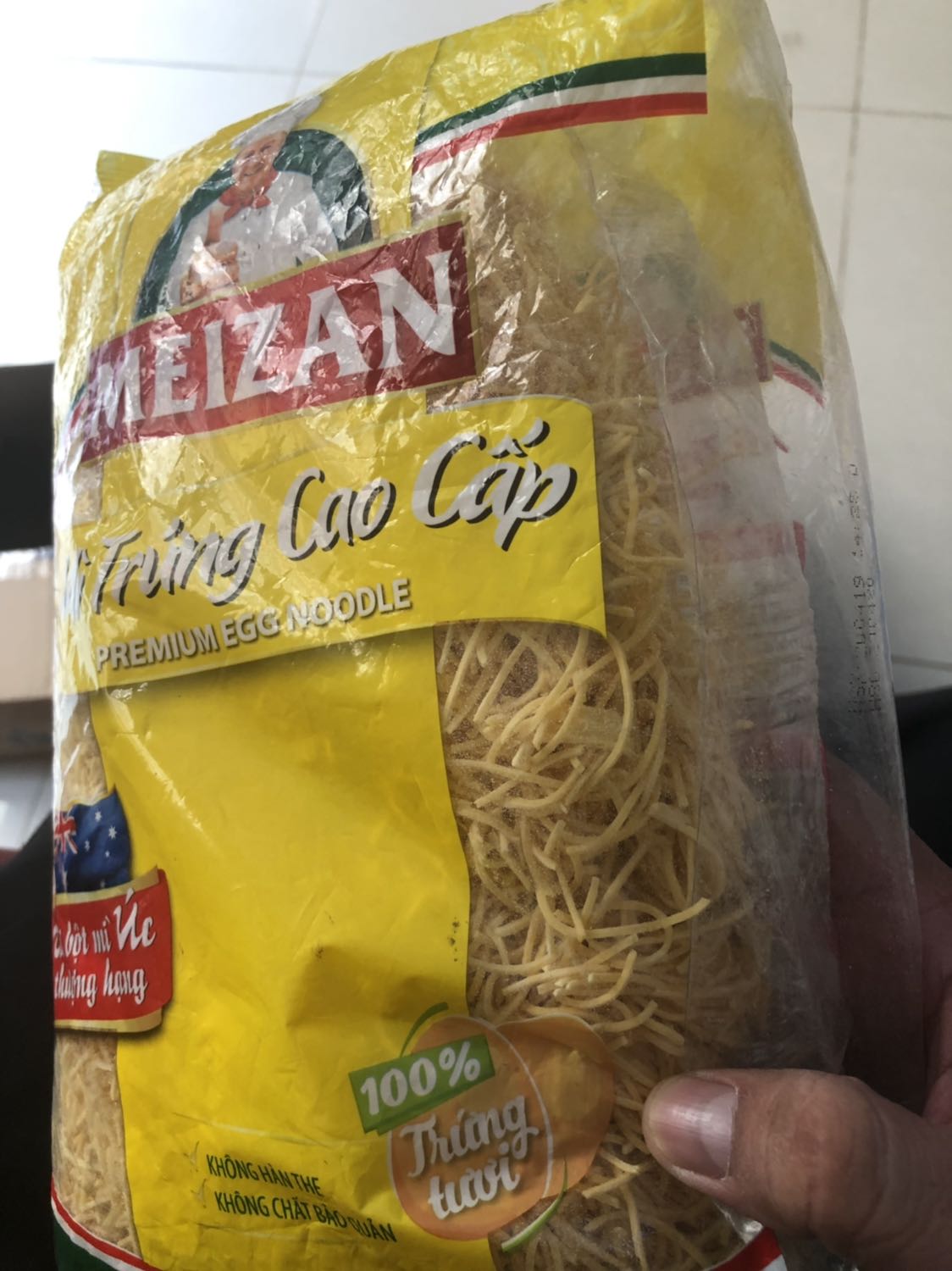 Chất lượng sản phẩm tệ, bao bì nhàu nát, sợi mì nát không ăn được