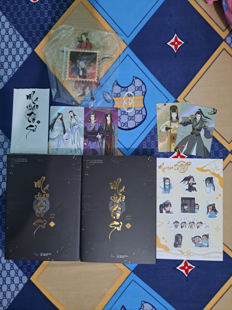 Shop giao hàng đầy đủ, truyện hay, lên màu đẹp 😍. Shop gói hàng kỹ và giao nhanh, mới đặt hôm qua hôm nay đã được nhận.