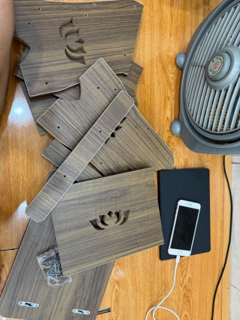 Hàng chắc chắn. Mà shop ko gửi kèm hướng dẫn lắp ráp 🥲