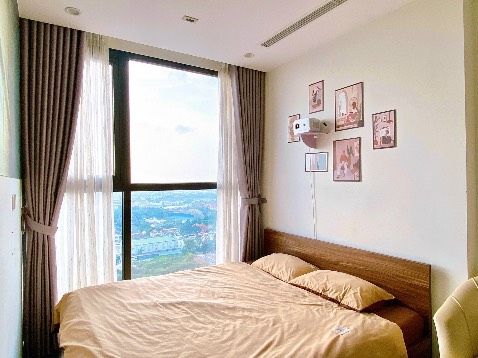 Làm ăn chán thực sự. Link sản phẩm thì dùng cho nhiều dòng iphone. Chọn vào thì vào thẳng giở hàng. Đến khi nhận lại bảo lag hết các mặt hàng kia nên nó tự vào. Đáng lý ra hết thì phải có thông bảo. Hoặc xoá đi. Hoặc như *** là chọn sản phẩm báo hết. Làm ăn chán thạt sự. Bỏ ra 160k tiền ***. Thôi bye hàng vn nha. Đã hỗ trợ rồi. Gọi điện giải thích rồi. Lỗi do người bán hàng không biết làm lựa chọn hết sản phẩm. Thành ra khách hàng phải chịu. Mua sản phẩm không dùng được cay thật sự. Mọi người cẩn thận kẻo như mình