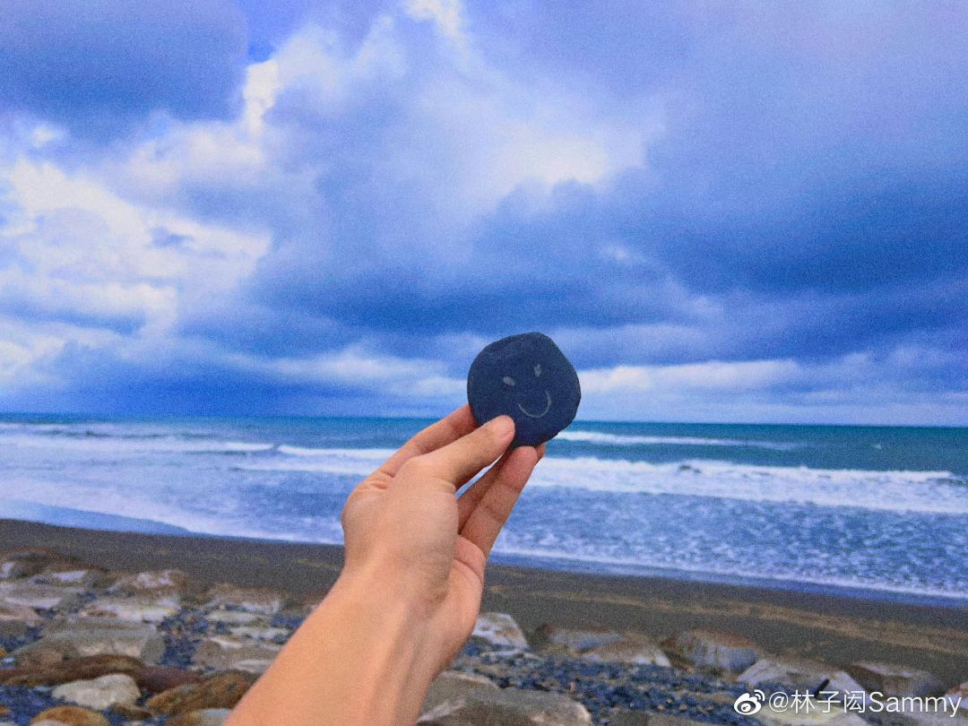 sữa uống ngon, kiểu thanh mát nha mọi người, ko đậm vị, nhưng mà ngon nhé, Tiki giao hàng nhanh, đóng gói hàng rất cẩn thận luôn ạ