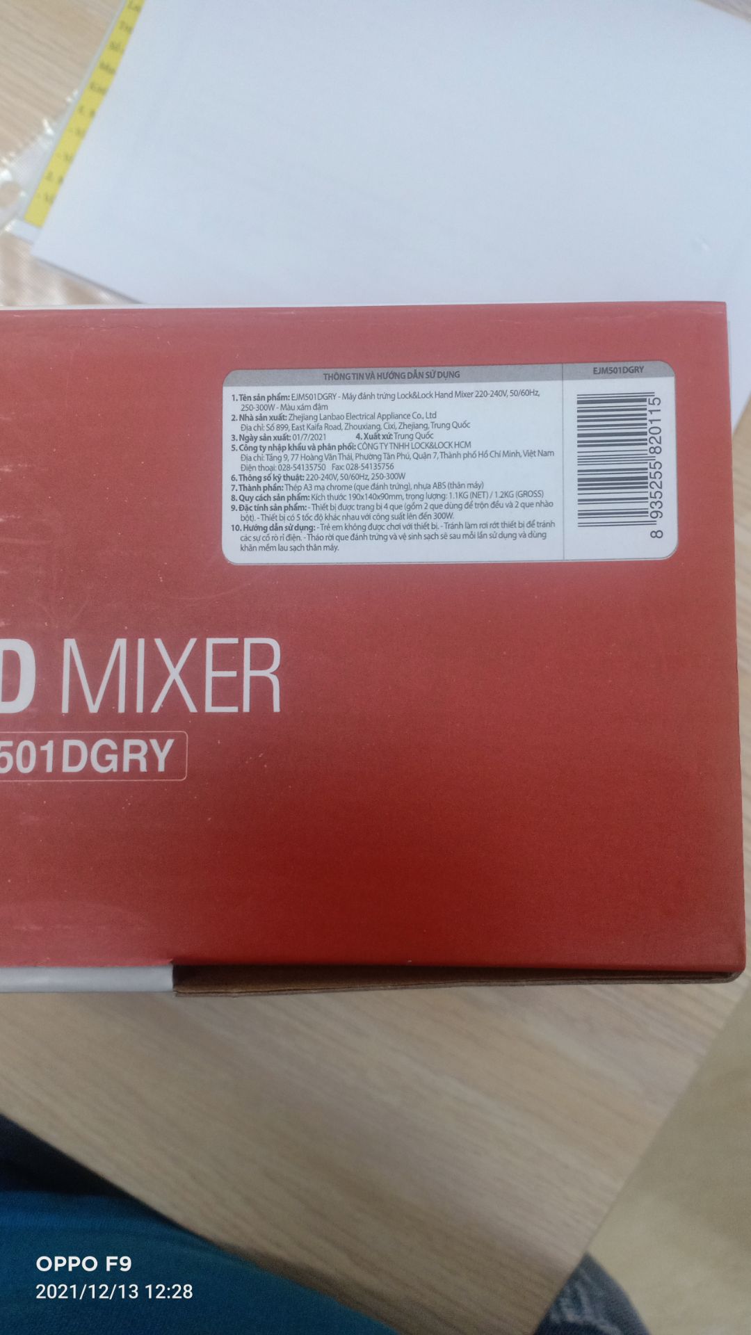 hàng nhái , không phải lock&lock,
đề nghị tiki xem lại, cho trả lại