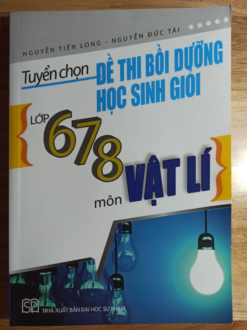Sách phù hợp cho các bạn học khá giỏi môn vật lí. Sách báo gồm các đề thi trong chương trình lớp 6, 7, 8. Các bạn lớp 9 thi học sinh giỏi hay thì chuyên lí lớp 10 cũng nên mua tham khảo. Tiki đóng gói sản phẩm và giao hàng tốt.