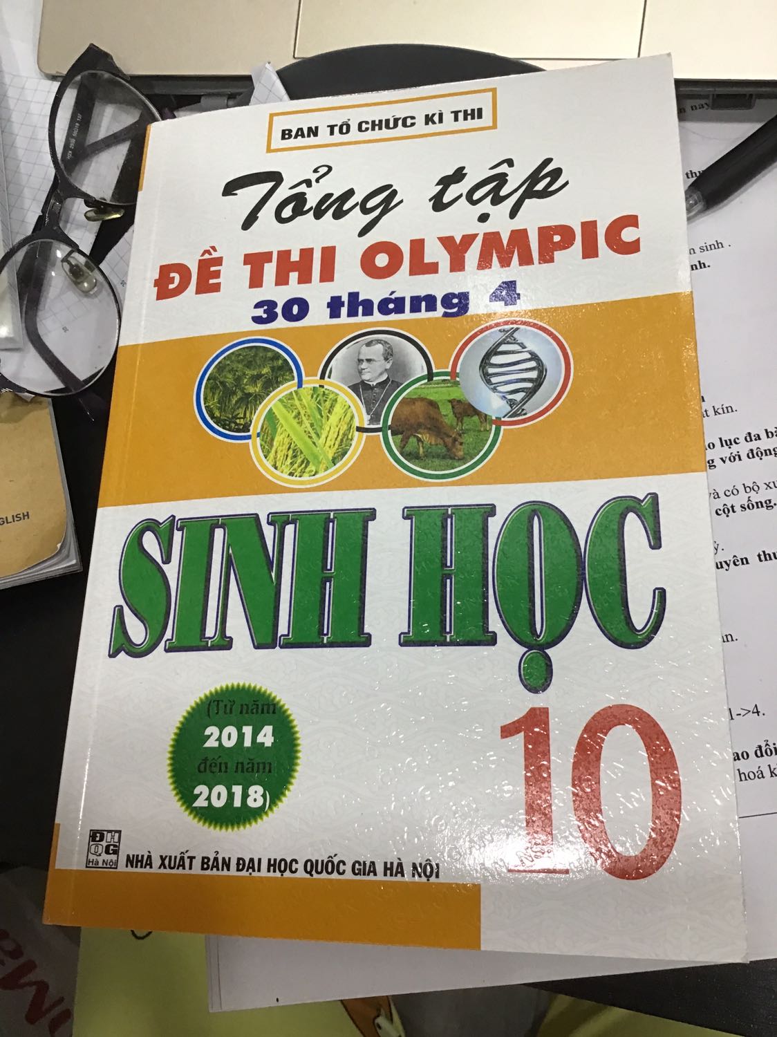 Giao hàng siêu nhanh luôn á. Nội dung sách hay, phù hợp cho các bạn đi thi hsg. Nên mua