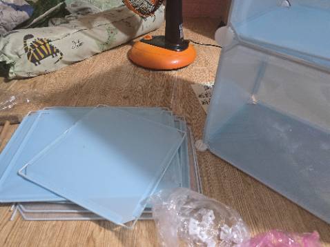 Shop đưa miếng chốt nhựa ko đủ,, thiếu sót quá 12 ô mà đc 8 ô còn 4 ô ko gép đc Shop đưa miếng chốt nhựa ko đủ,, thiếu sót quá 12 ô mà đc 8 ô còn 4 ô ko gép đc