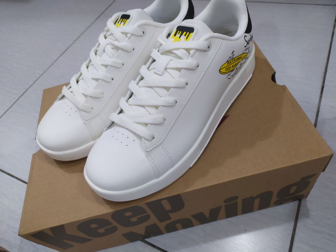 giày đẹp, chuẩn form, dễ lau chùi. cảm ơn shop đã tư vấn nhiệt tình