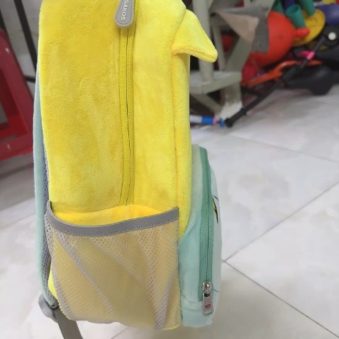 Một cái balo quá chất lượng... ko nói đến giá tiền vì mình săn sale giá hời.. nhưng giá 1 cái balo vài trăm thì chất lượng khá xứng đáng..! 🤩