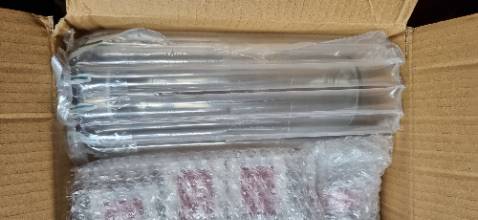 Shop gói hàng siêu cẩn thận, ở tỉnh mà chưa đầy 24h đã nhận được. Được tặng kèm thêm 1 hộp sữa ong chúa và 1 lọ thủy tinh. Sau khi áp mã các loại thì 5 hộp giá chỉ 854k. Cảm ơn shop.