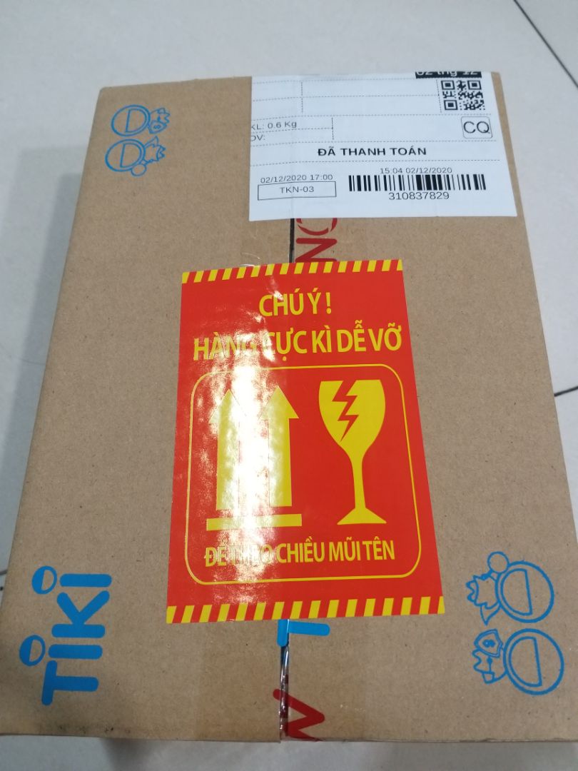 Hàng sx T3-2020, hạn sd còn dài đến T3-2023, Tiki Trading bán nên yên tâm hơn dù giá nhỉnh hơn chút. Tuy nhiên khi nhận chỉ có bình như hình, ko có hộp của chính hãng, ko hiểu sao.