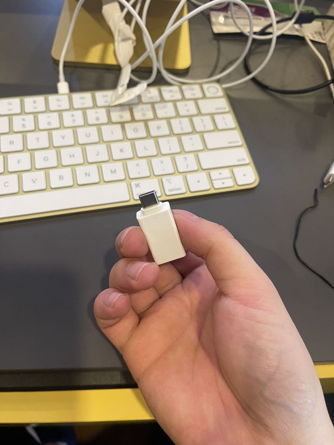 Sp bị hư ko dùng đc . Mình cần đổi hoặc trả sp