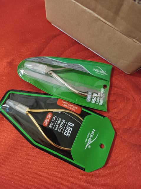 Kiềm Nghĩa mãi đỉnh