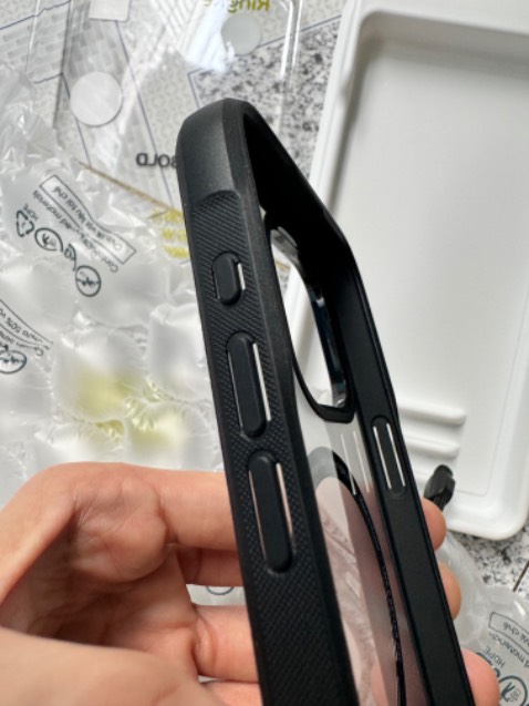 Sản phẩm quá tốt hơn cả mong đợi,đúng như miên tả, độ nhu cảm của camera đúng chuẩn có thể bảo vệ tốt cho cam và độ nhu cao màng hình cũng vậy 2 điều đó là tôi cần nhất sp quá ưng ý, shop đóng gói rất cẩn thận, đặt trong 2h giao à. Có liền trong ngày vui nha. Viền màu đen giúp ốp ko ố vàng mình rất là thích.
Nên mua 👍👍👍👍👍👍 10 điểm ko có nhưng.