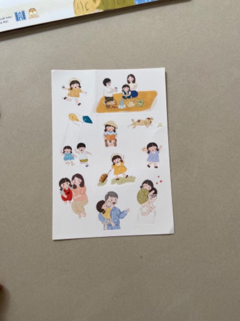 Sách dễ thương, màu sắc đẹp, giấy in ổn  giao hàng nhanh, kèm 1 sticker dễ thương