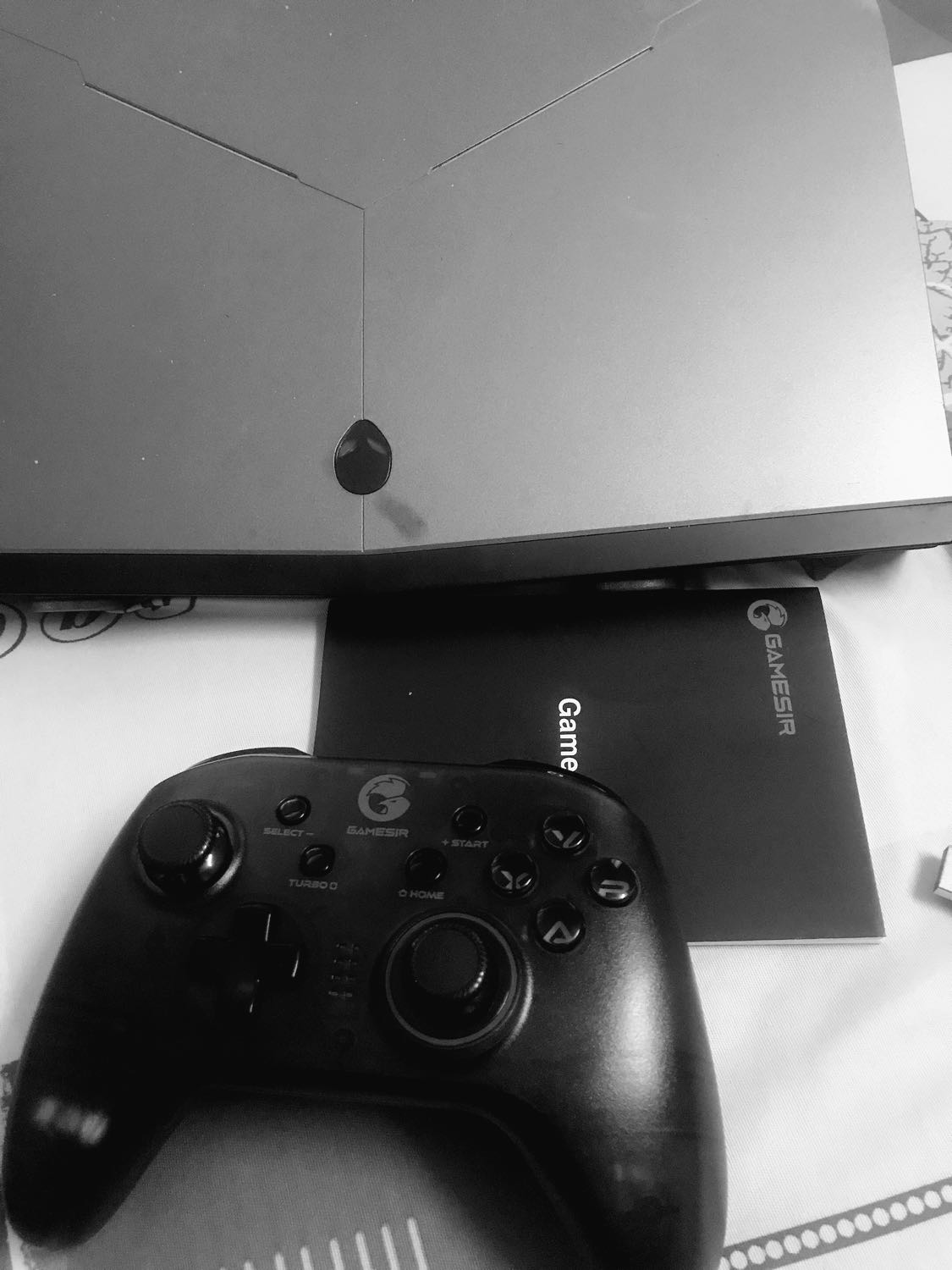 Vừa *** thử chơi trên GI thì thấy OK, tương thích tốt, mượt. Connect các thứ dễ dàng. Còn độ bền thì hẹn tháng sau quay lại nói tiếp :)) Shop và TIKI giao nhanh, hộp đẹp nguyên vẹn.