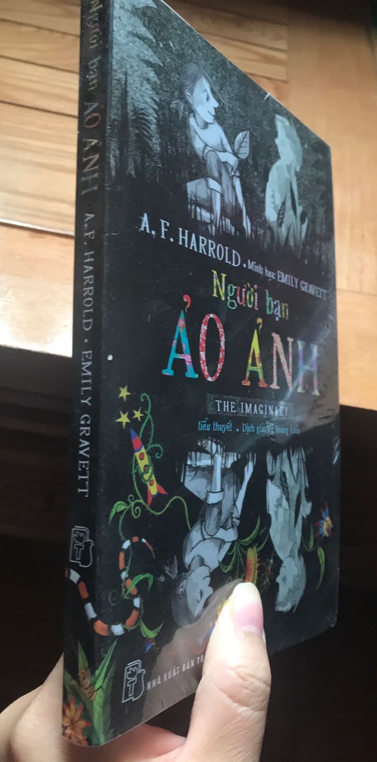 Sách mới còn seal dù mới ra nhưng mua được lúc sale 50% lại còn được giảm thêm nên cực kỳ hài lòng.
Truyện có nội dung vừa đáng yêu vừa nhân văn rất đáng đọc.
Tiki giao hàng nhanh, cẩn thận.