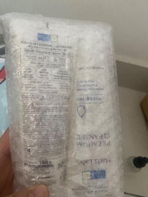 Mua ngày KM dc giá tốt.
Quà tặng dễ thương, đóng gói chu đáo
Điểm trừ: hàng sx tại VN nhưng bài đăng vẫn ghi Made in Nhật bản!!!