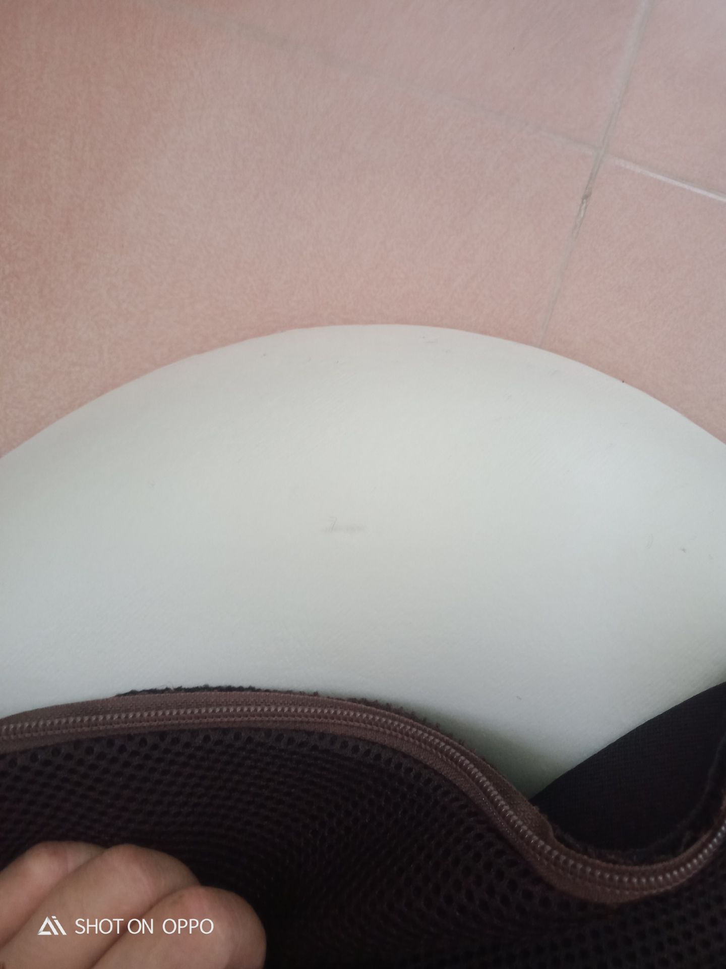 đệm ngồi khá êm, thoải mái hoặc quỳ gối khá dễ chịu. Cảm ơn shop và Tiki rất nhiều