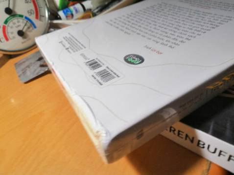 Sản phẩm được bọc kỹ nhưng vẫn bị móp góc. Rất bực mình vì mua không rẻ nhưng vẫn không được như ý.