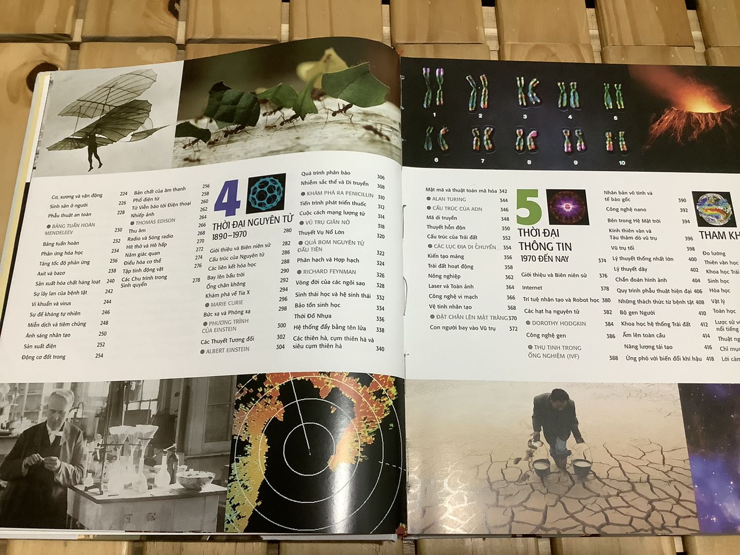 Sách vừa mới ra thì có giảm giá 50% rồi, một cuốn sách tuyệt vời. Sách dày ngang cuốn đại dương và dày hơn cuốn lịch sử khoa học, do cùng nói về khoa học và cùng của dk nên cuốn lịch sử khoa học và cuốn khoa học một số phần khá giống nhau.