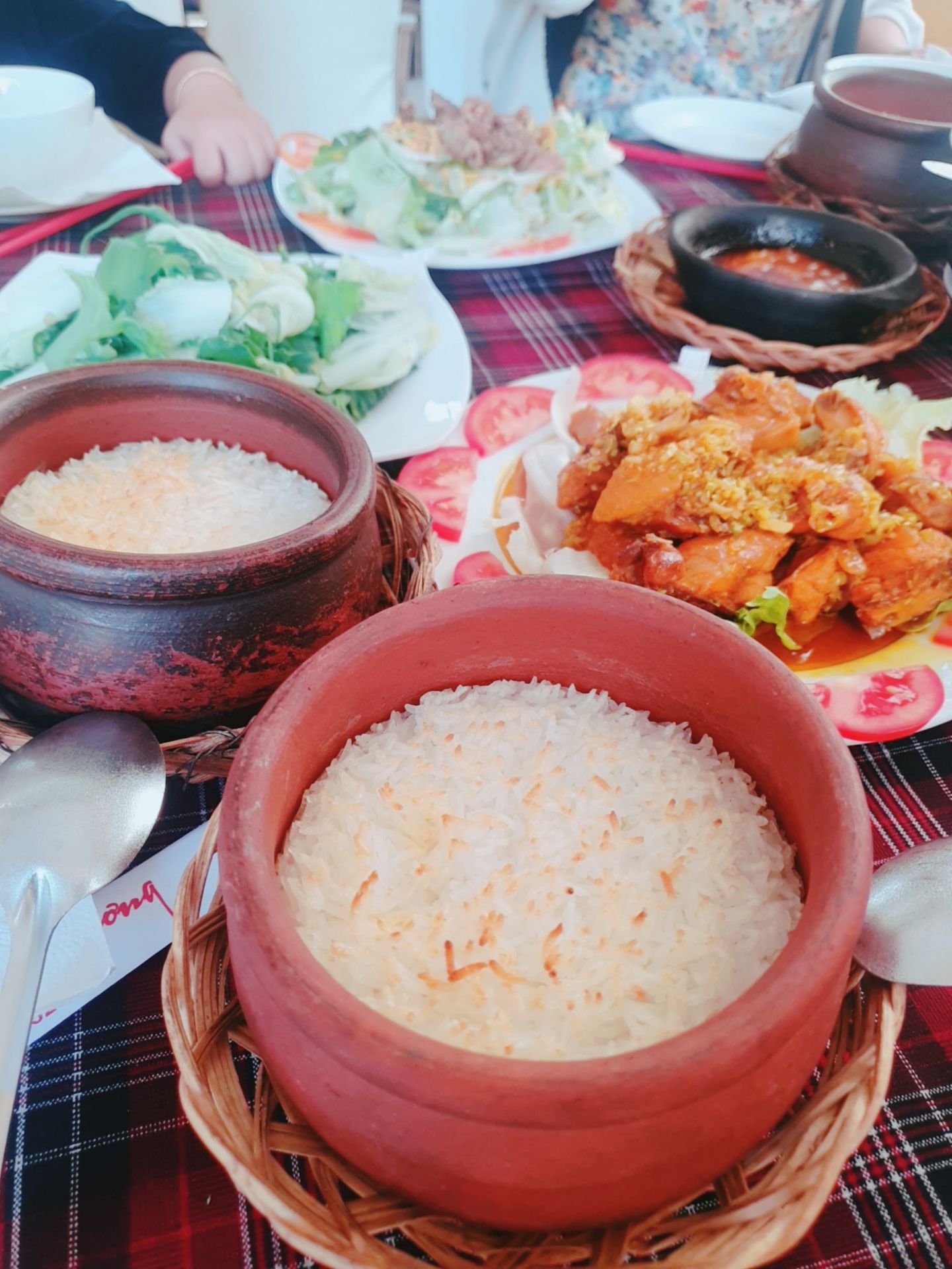 đẹp, chắc chắn, đóng gói cẩn thận. săn sale 10 cái cả ship mà chỉ tốn 3500vnd, quá rẻ