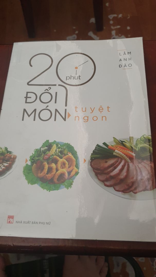 sách hay.trình bày đẹp,noi dung dễ hieu.cuon sach có 1 su dau tư.day la 1 trong nhung cuon sach minh tâm đắc nhất