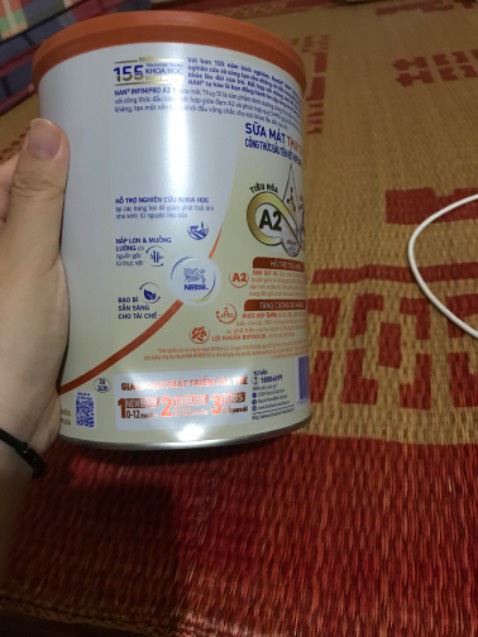 Nhận được hàng vỏ hộp bị bóp méo