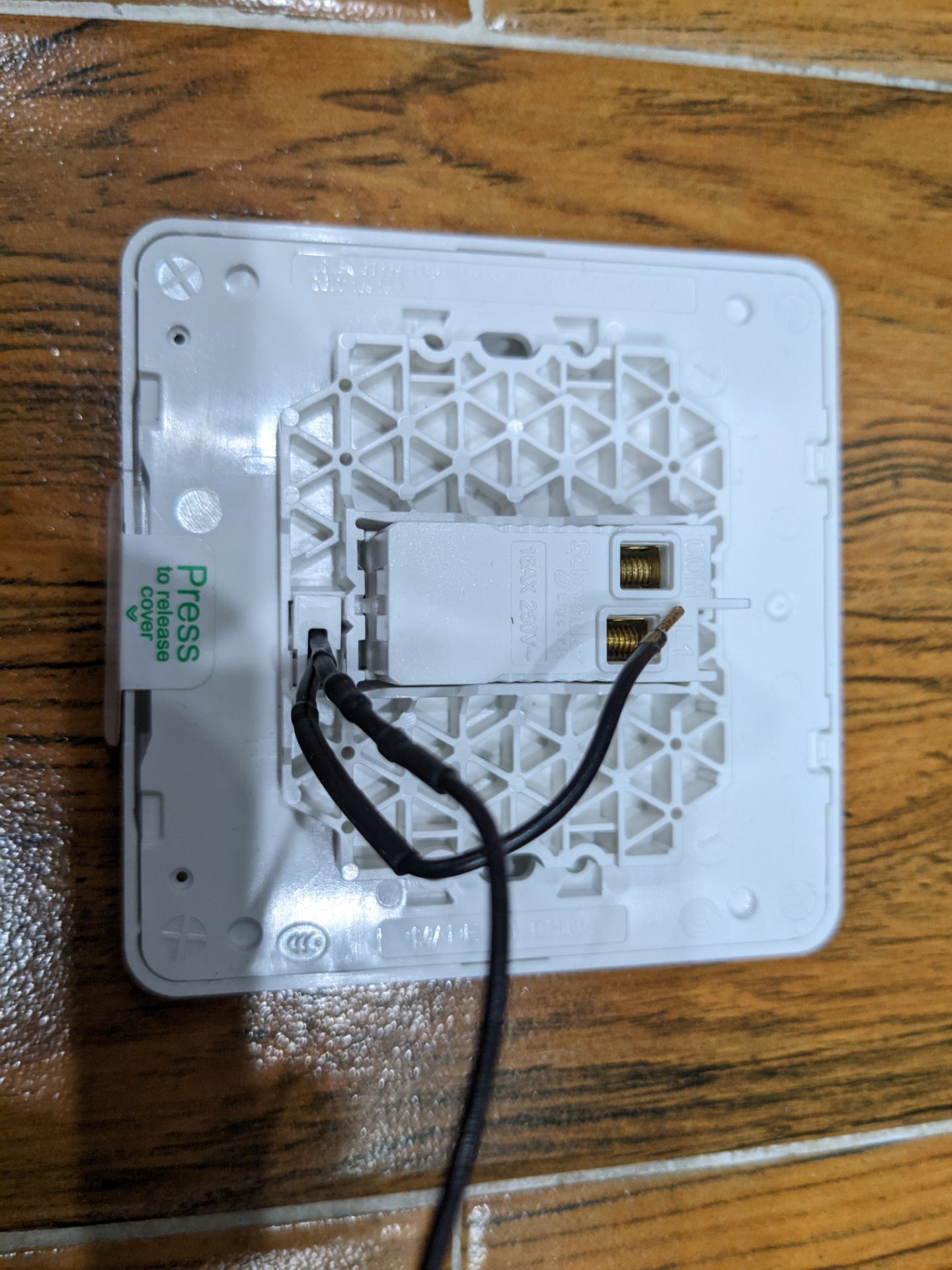 Đẹp, bấm nhẹ.