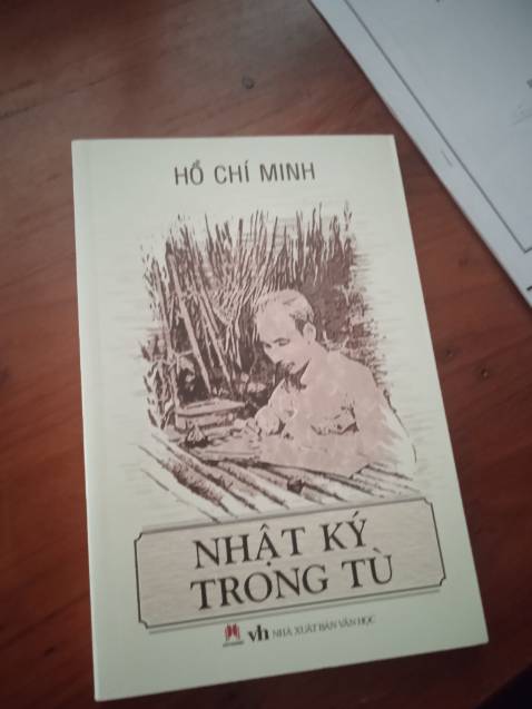 muốn hiểu dc nỗi khổ và sự lạc quan của Bác, giao nhanh ghê, đặt hqua mà nay đã có rùi