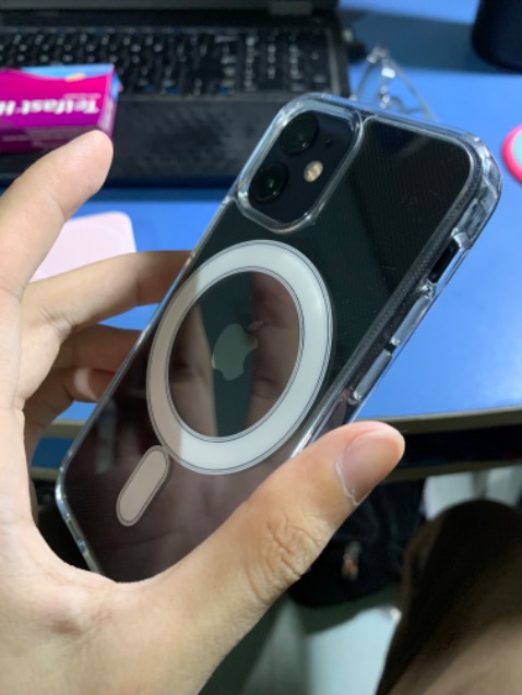 Quá tuyệt vời trong tầm giá, ốp khít vừa, các nút bấm không bị cứng như ốp thông thường.