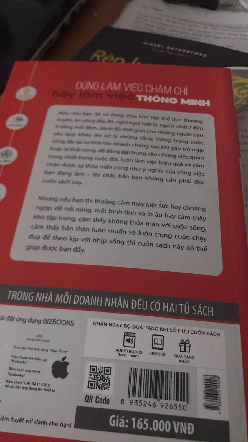 Trước kia mình nghĩ phải làm việc thật chăm chỉ mà ko chú trọng tới cách làm tối ưu nhất, nay mình lại thấy chăm chỉ vẫn chưa đur mà phải làm việc một cách khoa học, thông minh hơn, tinh tế hơn để bản thân cảm thấy nhẹ nhàng và giải quyết công việc nhanh chóng