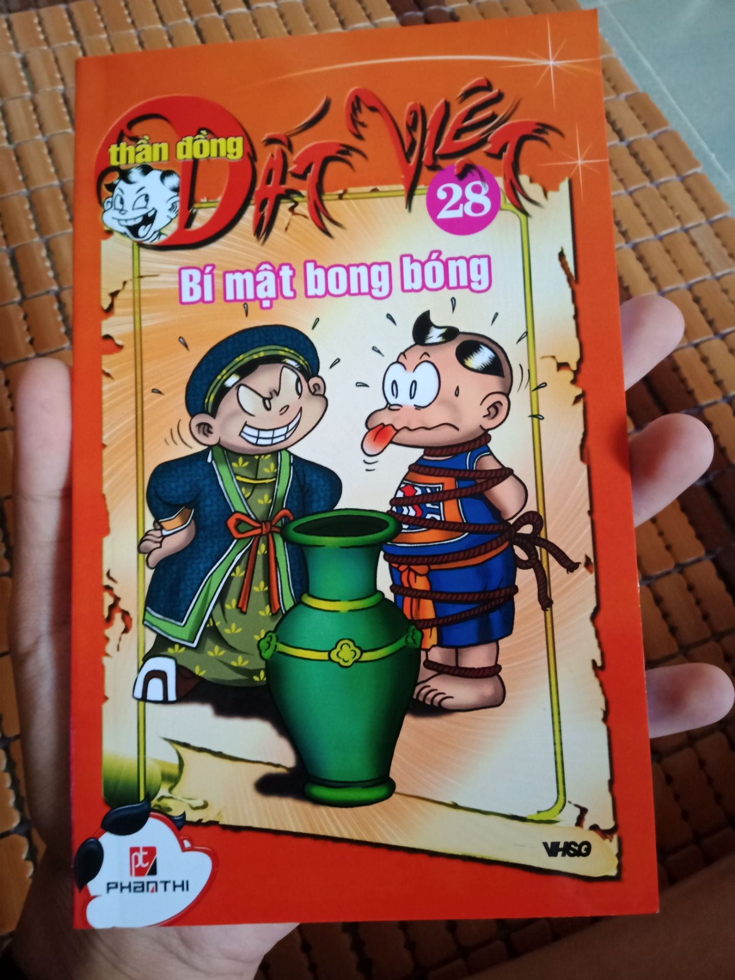 mik nghĩ giờ ko còn những loại sách như vầy nữa nhưng ko FAHASA đã có mik rất vui khi đọc đc những truyện này sách rất tốt mn nên mua nha Very Good