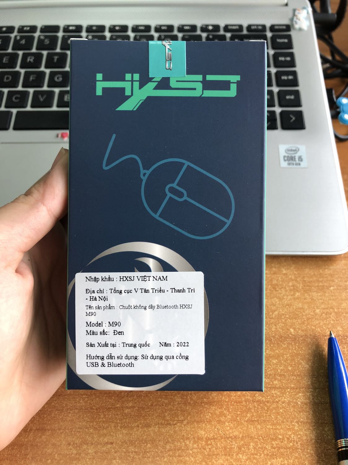 Tiki now giao hàng nhanh! 
Bọc rất cẩn thận, mua ở official store nên yên tâm chất lượng. Mới dùng thì thấy bluetooth khá mượt!  
Hàng ok nhé!