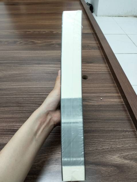 Giao nhanh, có bọc sách, nội dung hấp dẫn. Đọc xong quyển Tam thể tập 1 mình phải đặt luôn quyển 2 quyển tiếp theo.