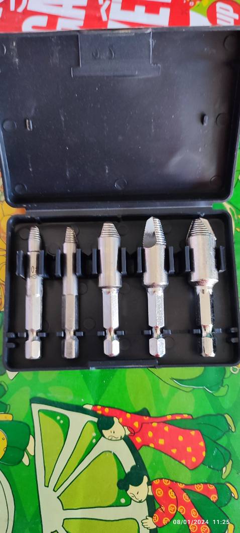 Sản phẩm đóng hộp nhựa chắc chắn, ngăn nắp.