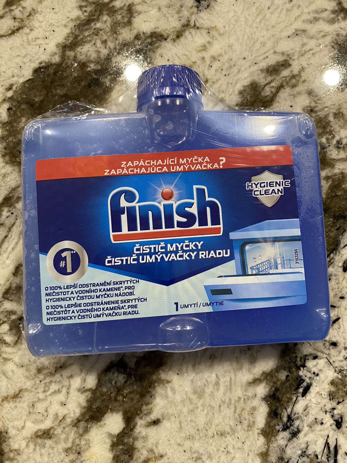 Ship hàng nhanh, đóng gói cẩn thận. Sản phẩm tốt, sạch máy :)